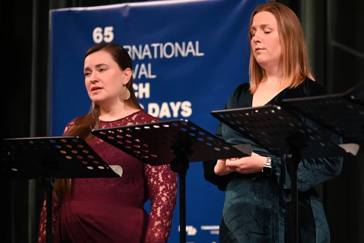 VOCES8 Scholars - All seems beautiful 6